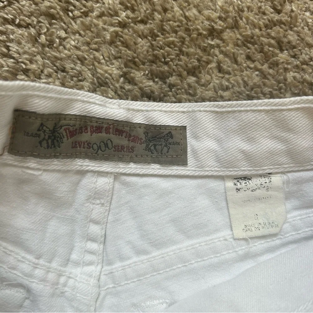 High-Waist White Denim Women’s Shorts - Picture 5 of 13